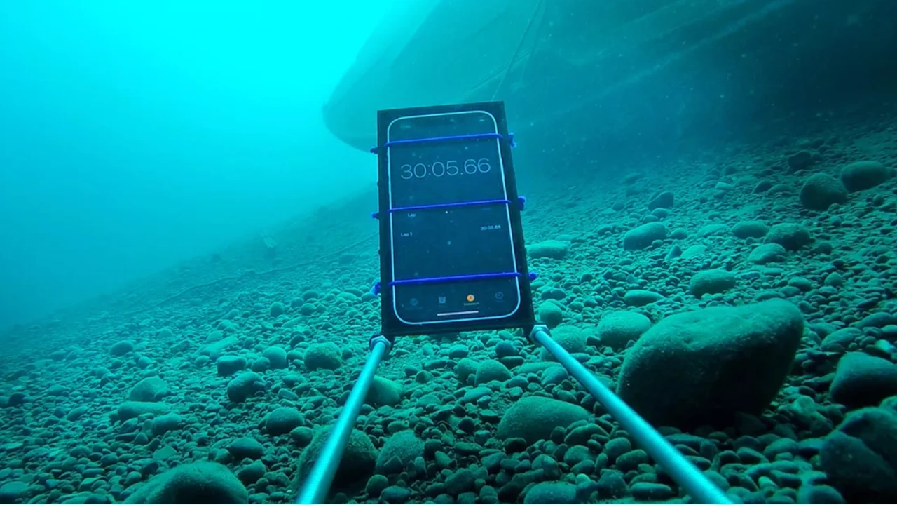iPhone onder water test laboratorium